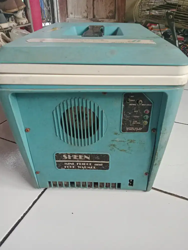 Dijual Sheen Mini Fridge and Food Warmer Vintage Still Original Box