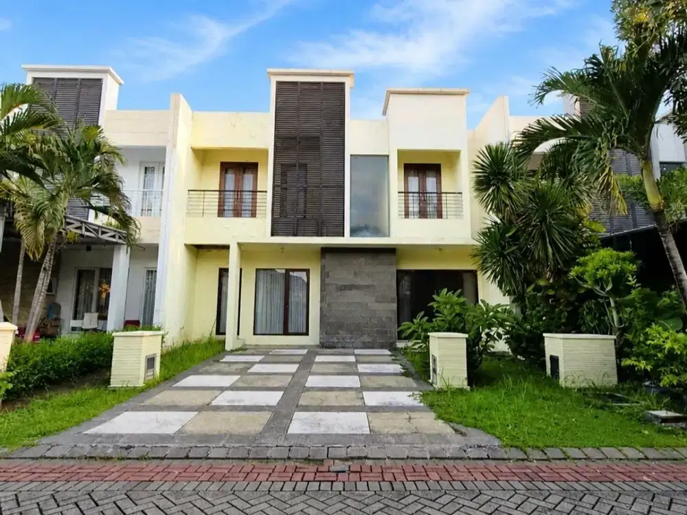 Rumah The Mansion Strategis • Siap Huni • Carport