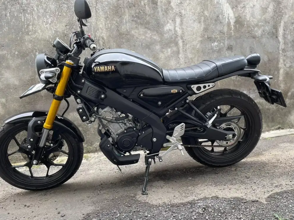 Xsr 2025 km 150 rupiqh dp 8 jt