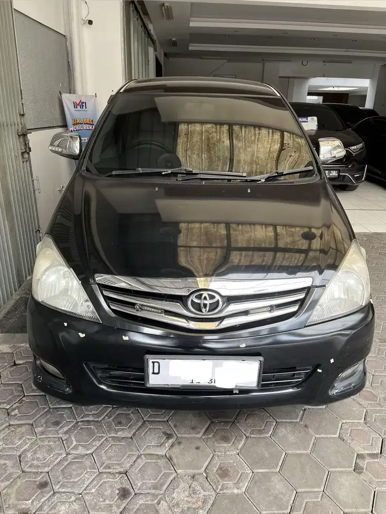 TOYOTA KIJANG INNOVA 2010 G DIESEL MT MANUAL INOVA SOLAR 2009/2011