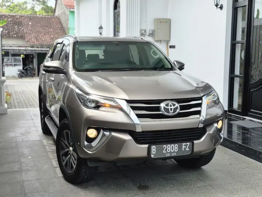 TOYOTA FORTUNER VRZ 2.4AT 2016