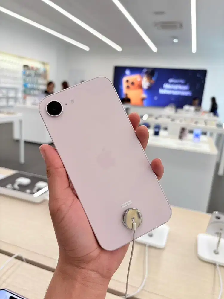 New Apple Iphone17e bergaransi resmi