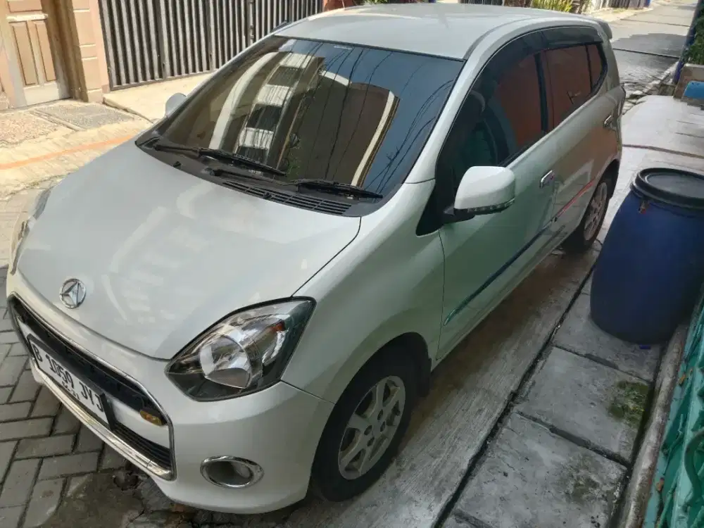 Daihatsu ayla matic 2016
