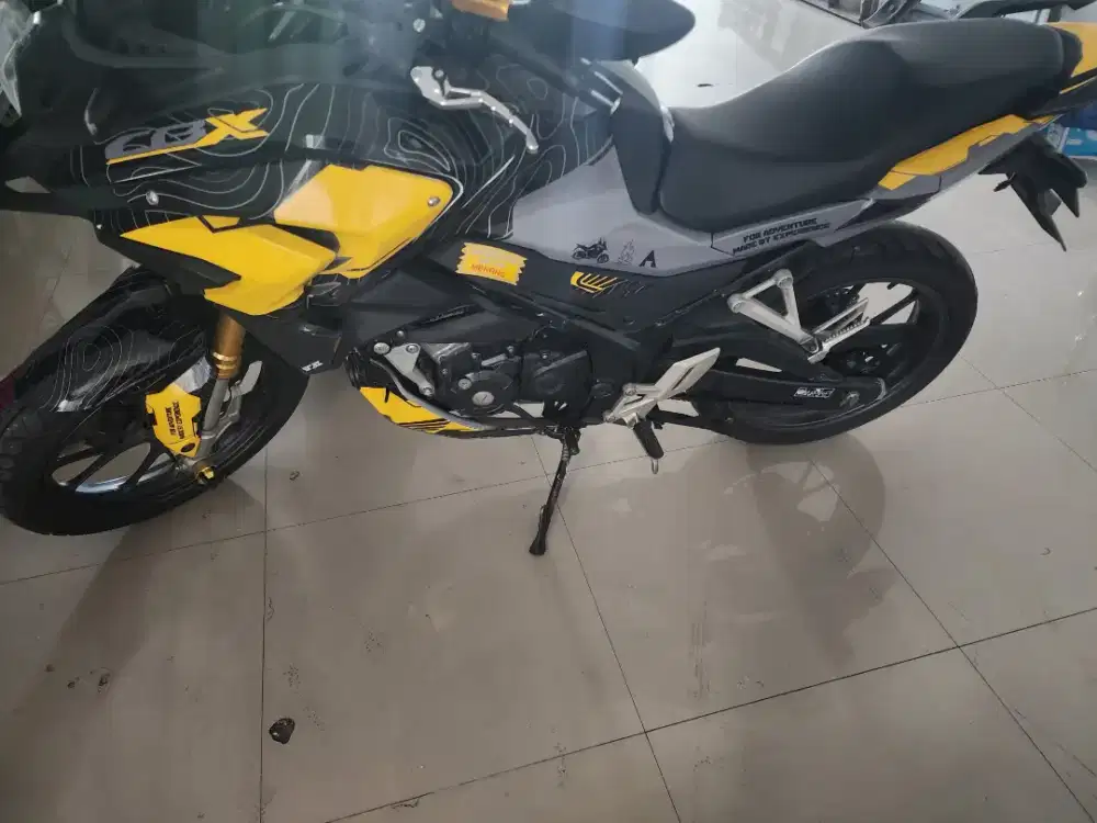 HONDA CB TAHUN 2023