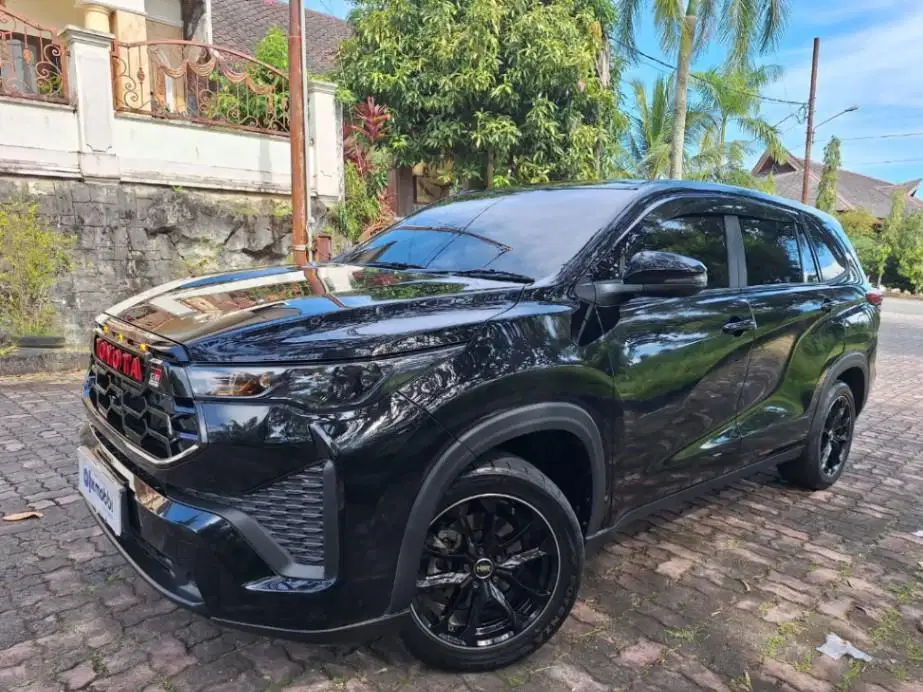 Toyota Kijang Innova 2.0 Zenix V CVT Bensin-AT 2025 KTHC