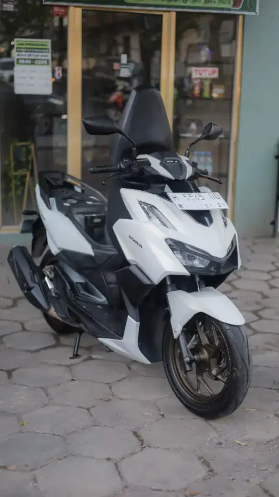 Vario 160 ABS  SE  ISS keyless tipe tertinggi