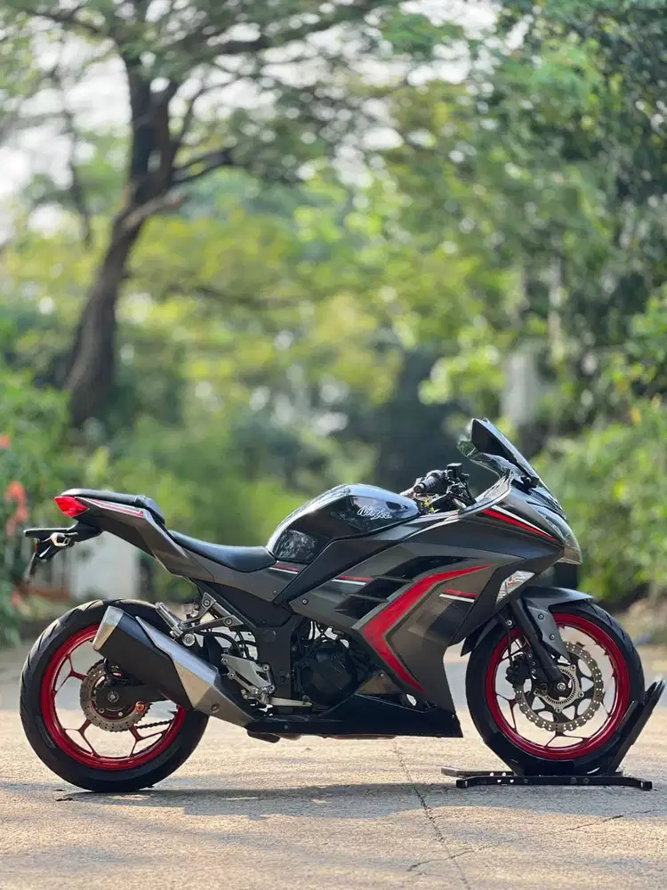 KAWASAKI NINJA 250 FI OLD ABS LTD 2016 GREY KM LOW PAJAK ON FULL MULUS