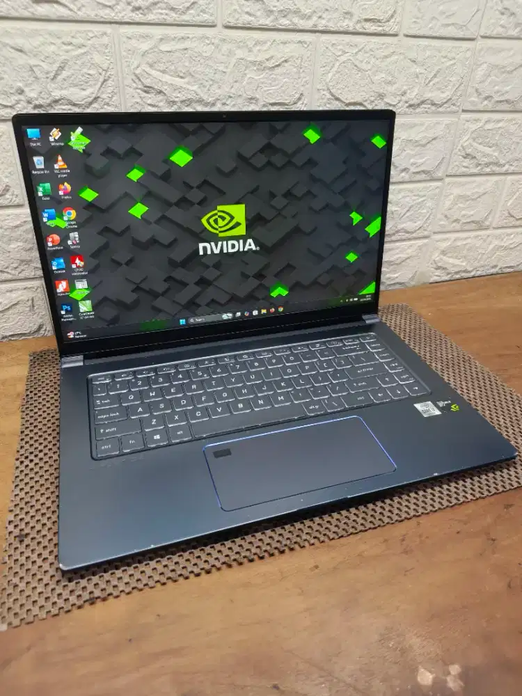 MSI Prestige 15 intel Core i7 Gen-10 (16/512gb) GTX 1650 Spek Design