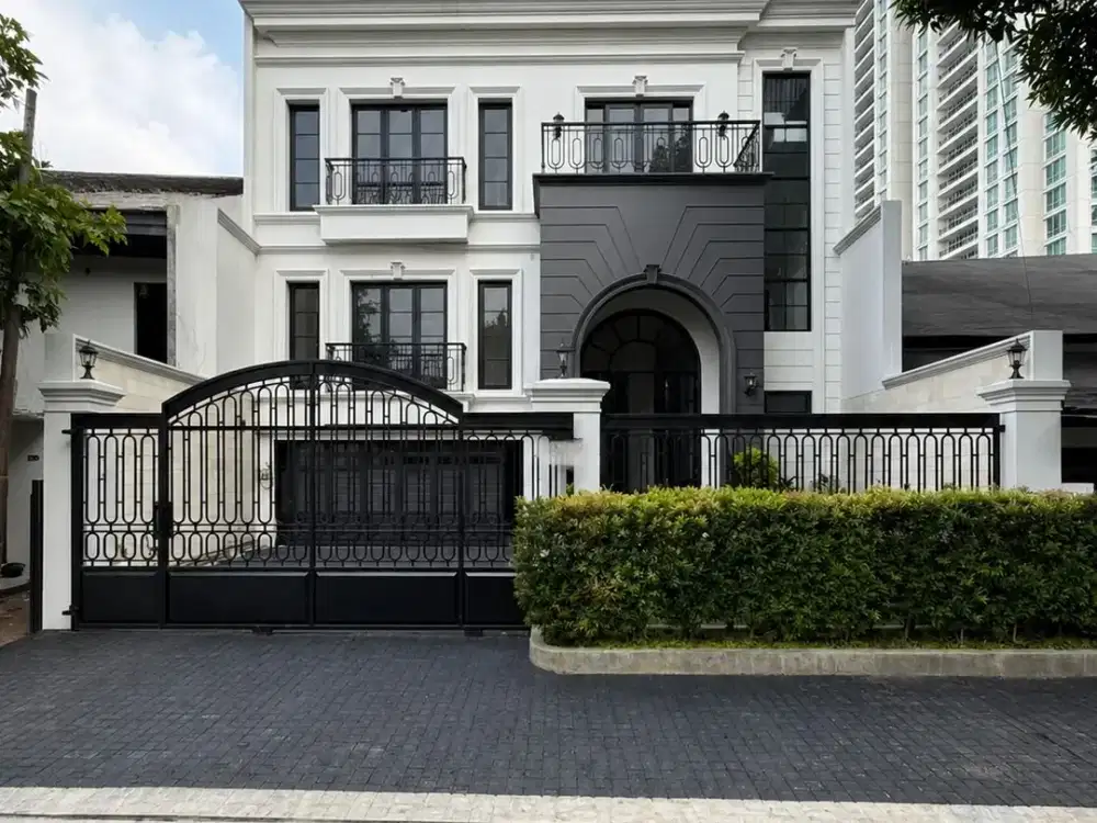RUMAH DIJUAL MURAH MODERN CLASSIC DI KEBAYORAN BARU JAKARTA SELATAN