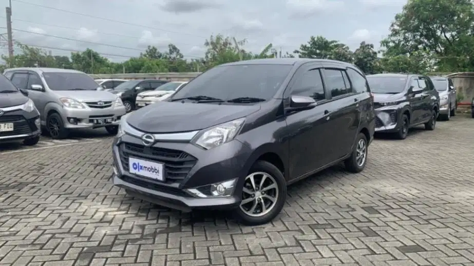 DP RENDAH Daihatsu Sigra 1.2 R Bensin-MT 2016 ZKBS