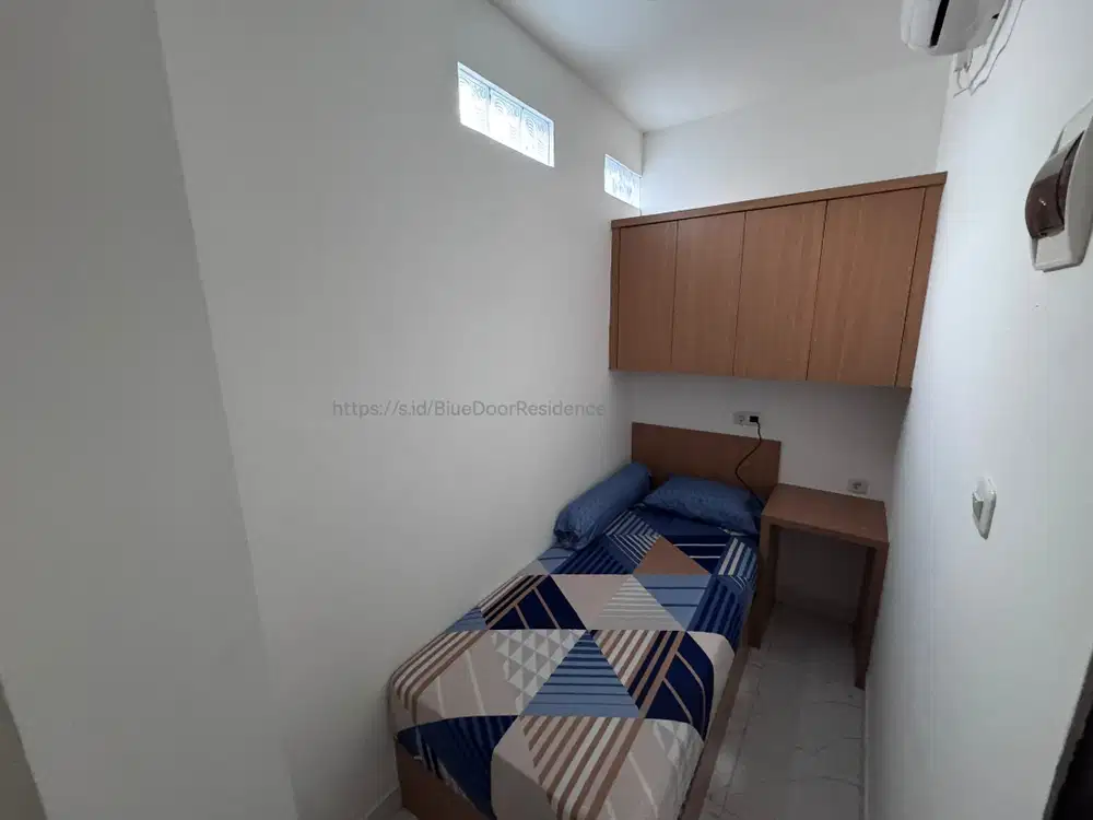 BARU RENO Kos Campur Glodok Kota Tua|AC + KM|Parkir Motor Dalam|WiFi|