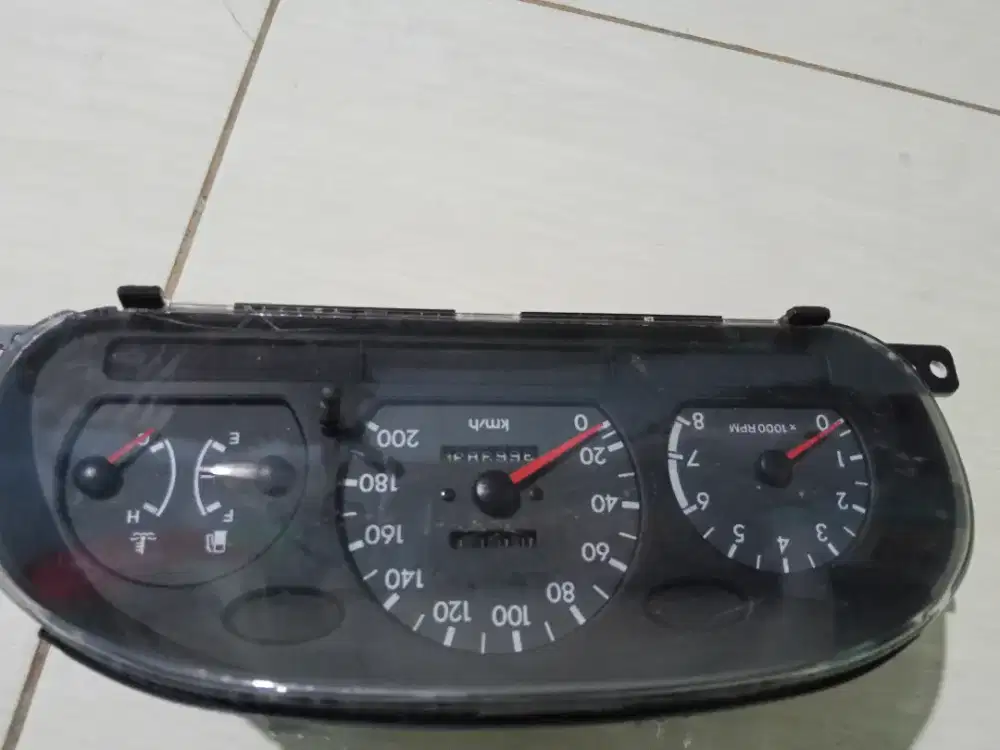 Spidometer mobil hyundai accent