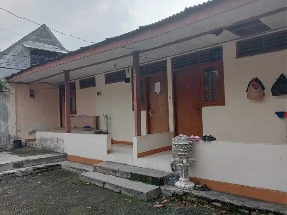 Rumah Kos 1 Lantai Dr. Sumarno, Lokasi Strategis Pinggir Jalan Raya