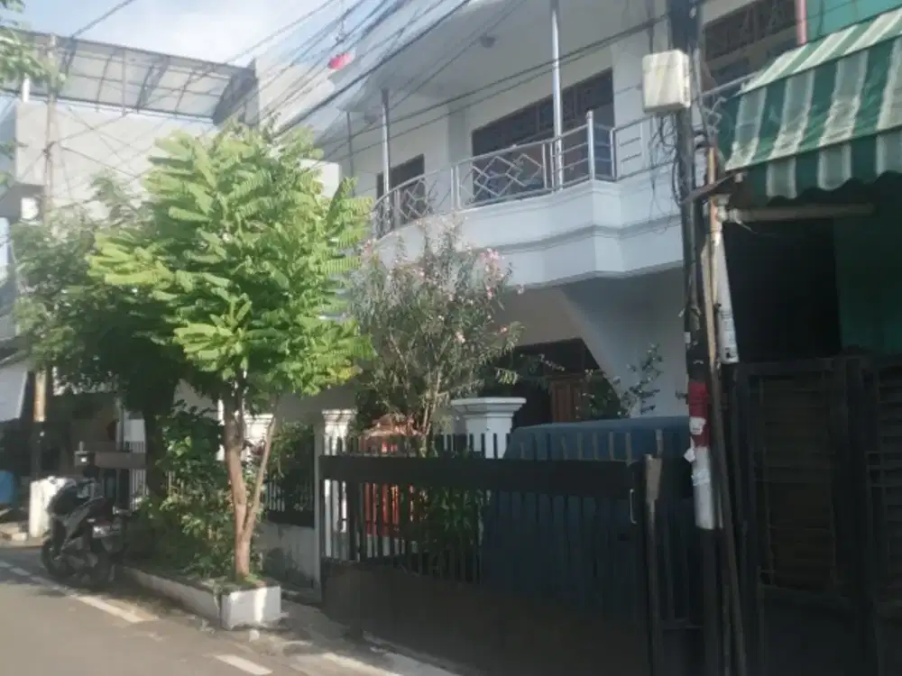Dijual Cepat Rumah Cantik 2 lantai di kemayoran Harga Nego