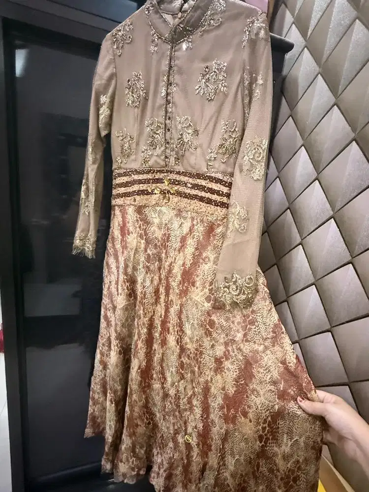 Drees/ gaun pesta wanita