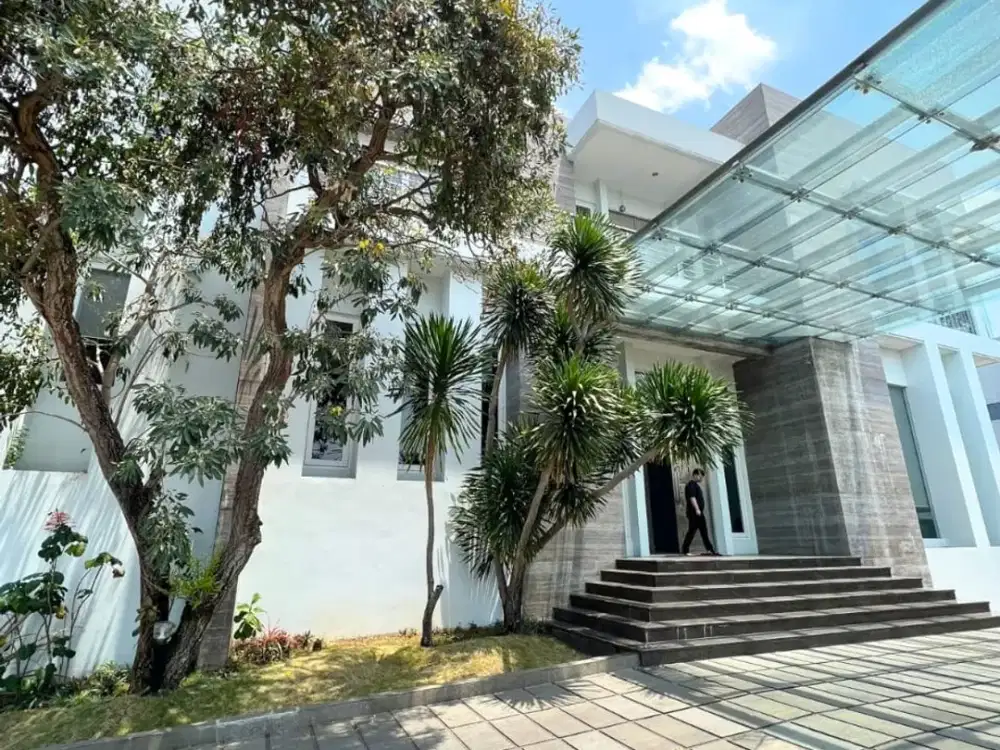 Rumah Minimalis Mewah Golf View SHM di Citraland Puncak Golf