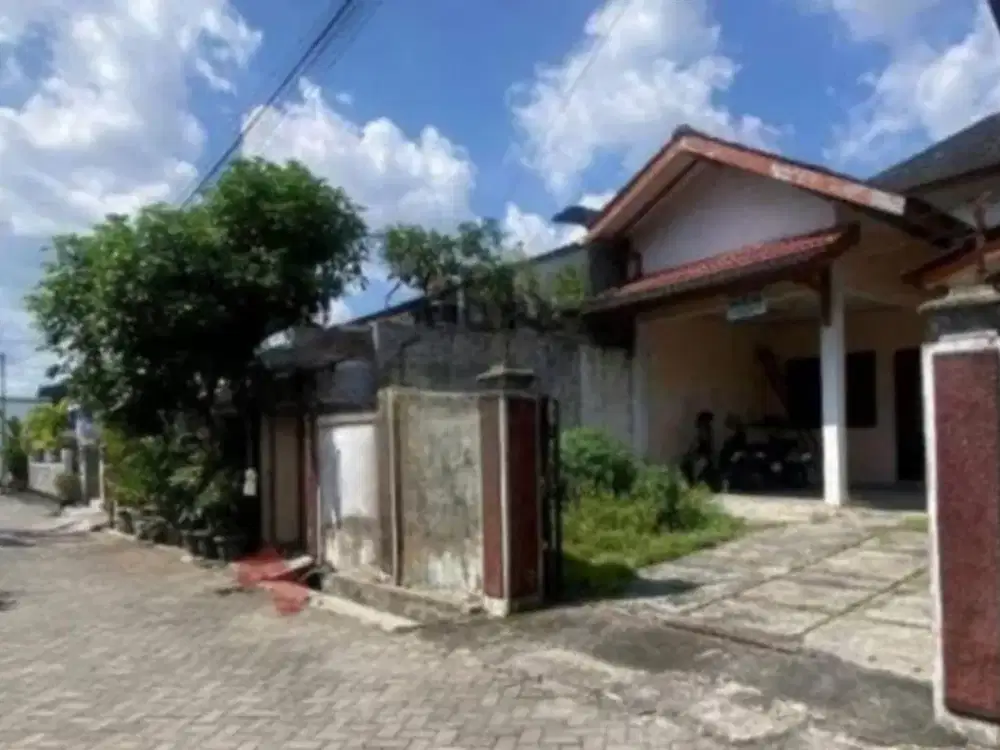 Tanah bonus bangunan rumah lama di jalan kaliurang km 6, Sawit sari