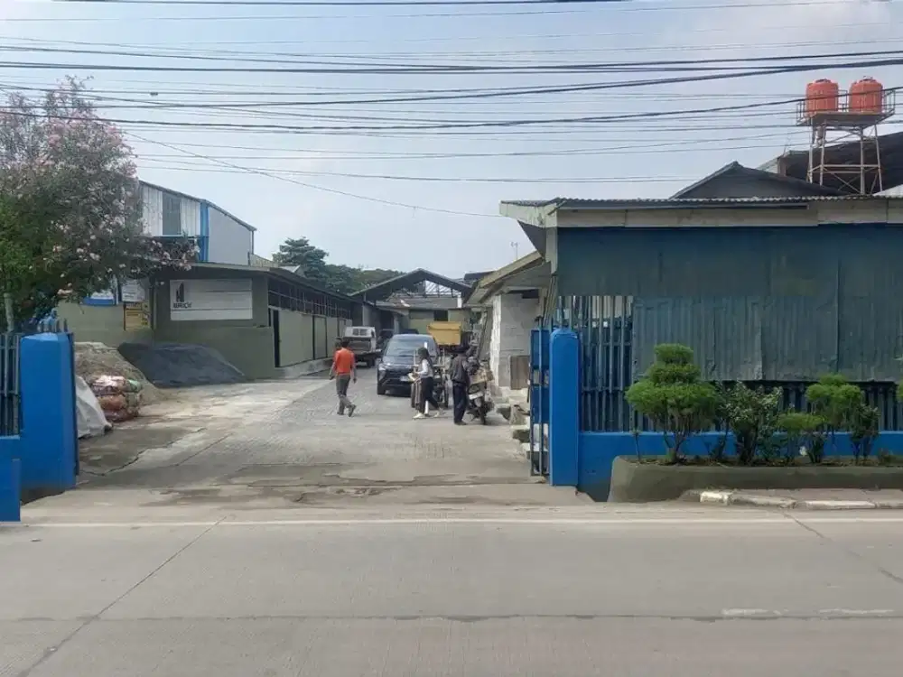 DISEWA GUDANG SEMPER PINGGIR JALAN STRATEGIS SIAP PAKAI