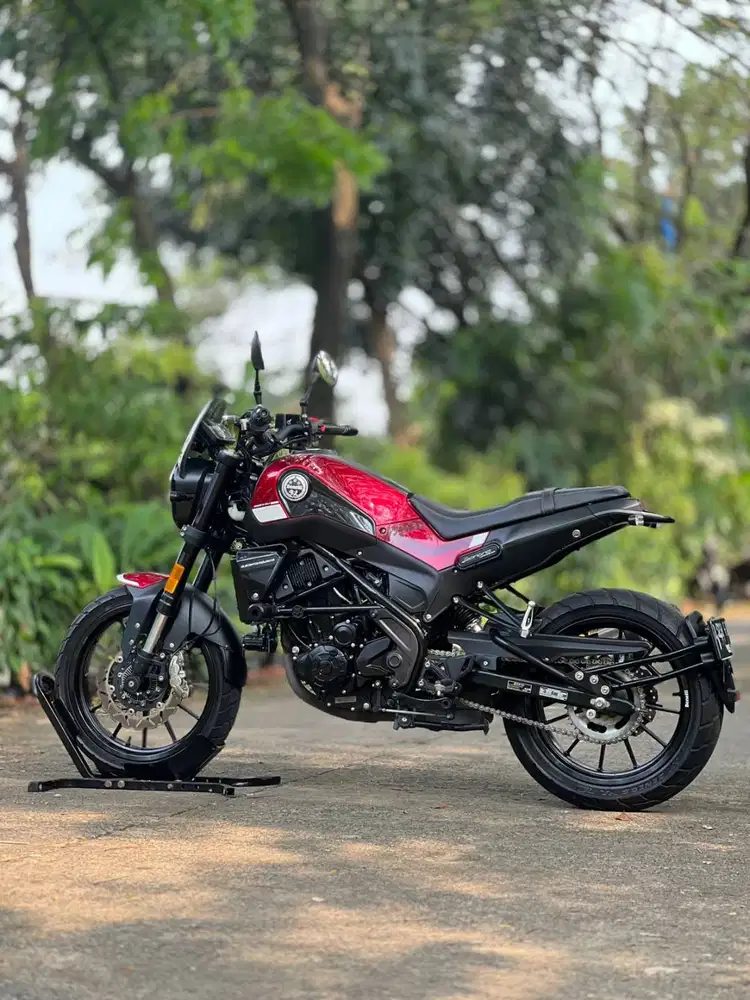 BENELLI LEONCINO 250 ABS 2022 MERAH KM 8K PAJAK PANJANG NO MINUS