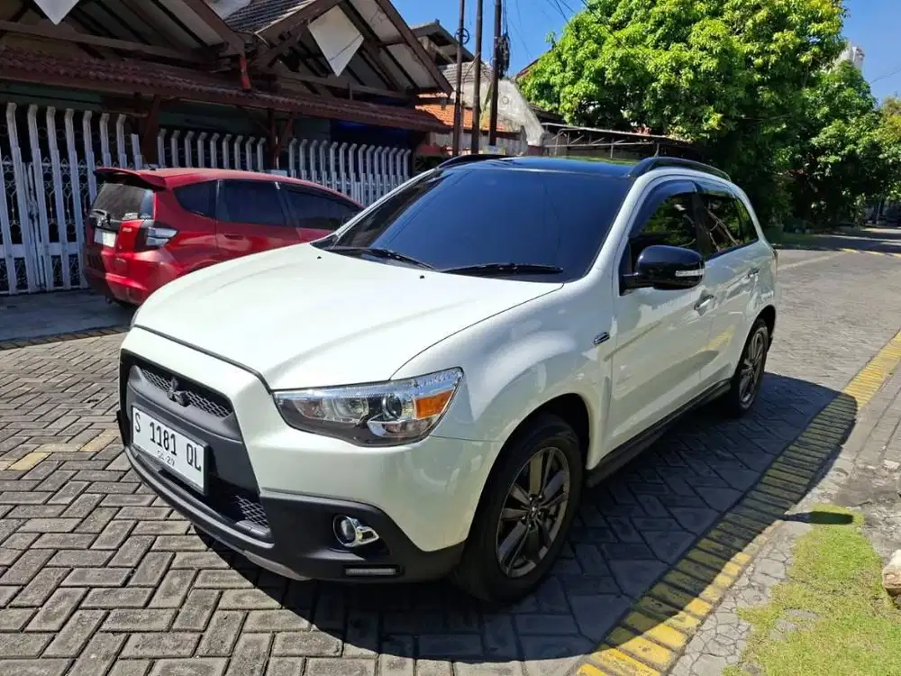 Mitsubishi Outlander PX 2.0 Bensin Matic /At 2013 Kondisi Terawat