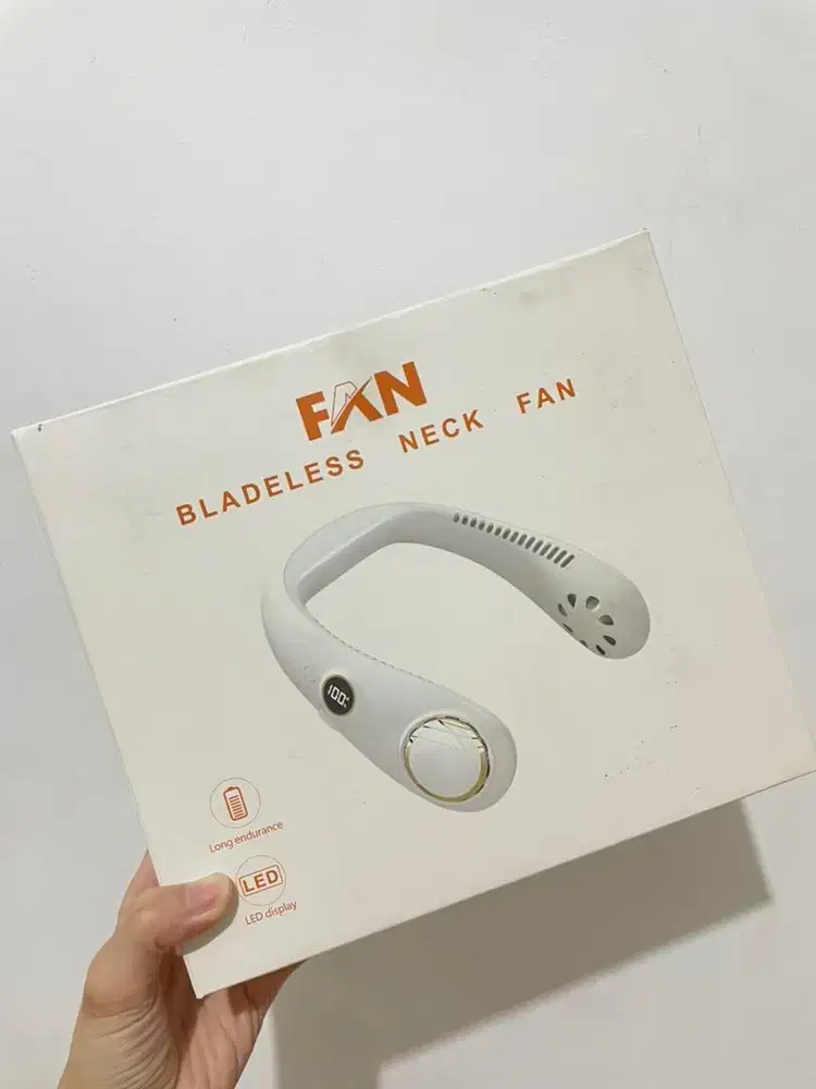 Leafless Hanging Neck Fan