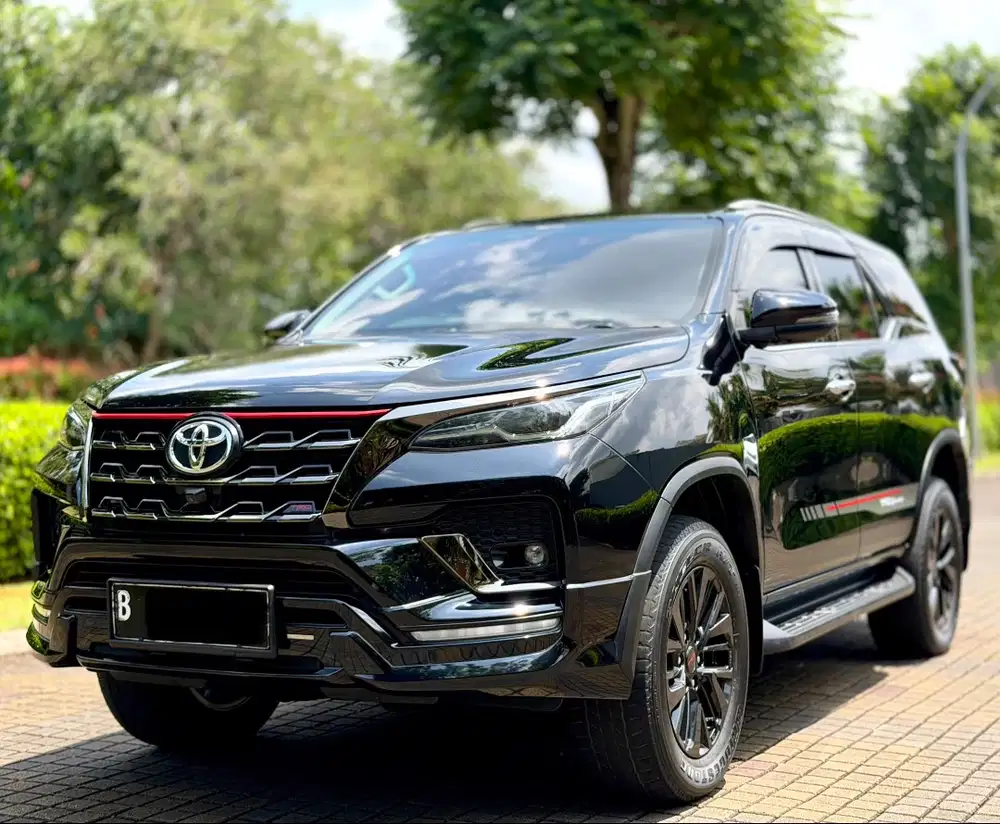 Pjk Pjg 1th Low KM 69rb Record Toyota Fortuner 2.4 VRZ TRD Solar 2021
