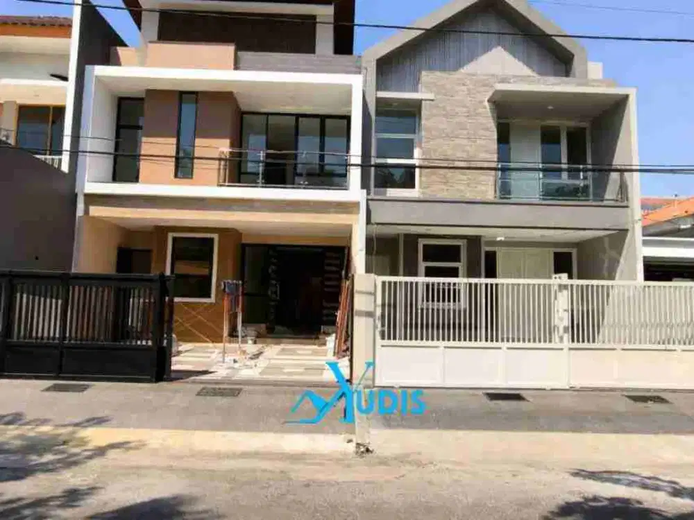 Dijual Rumah Manyar Boulevard jalan kembar dekat ITS