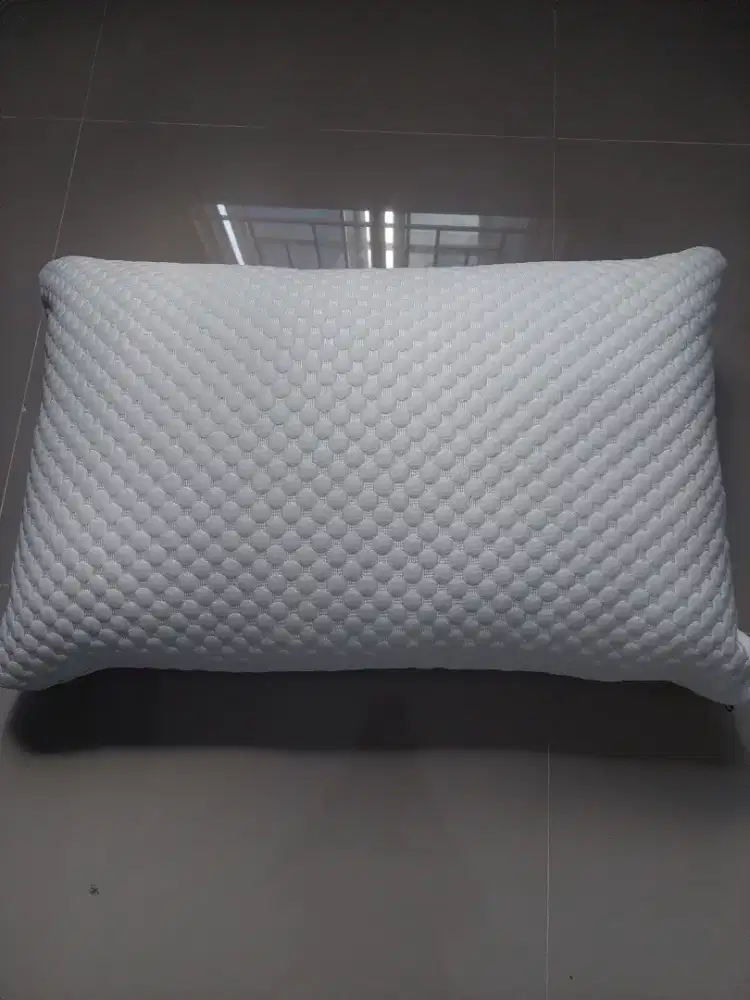 Bantal serta 98% nano cooling gel