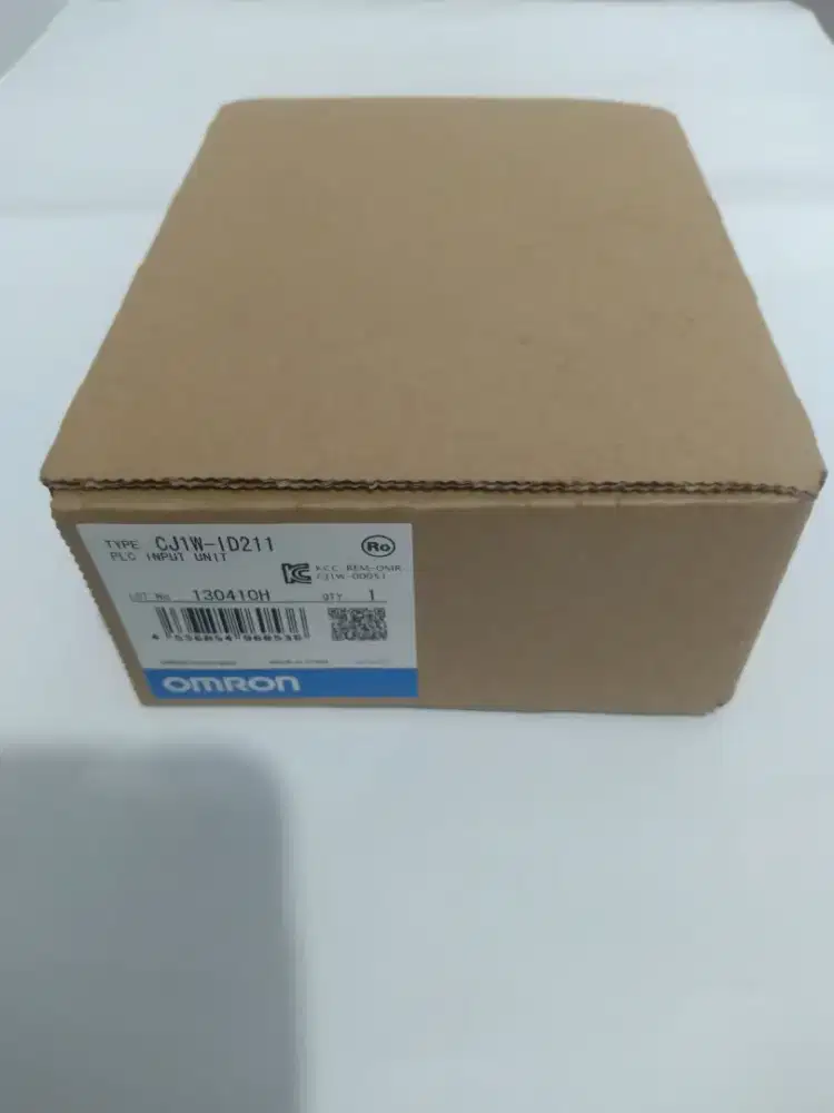PlC Input Unit Omron type CJ1W-ID211 bekas