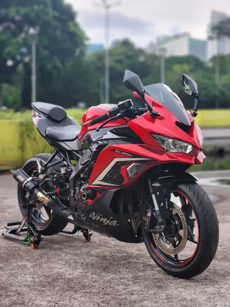 Kawasaki ZX25R ABS TFT Plat A