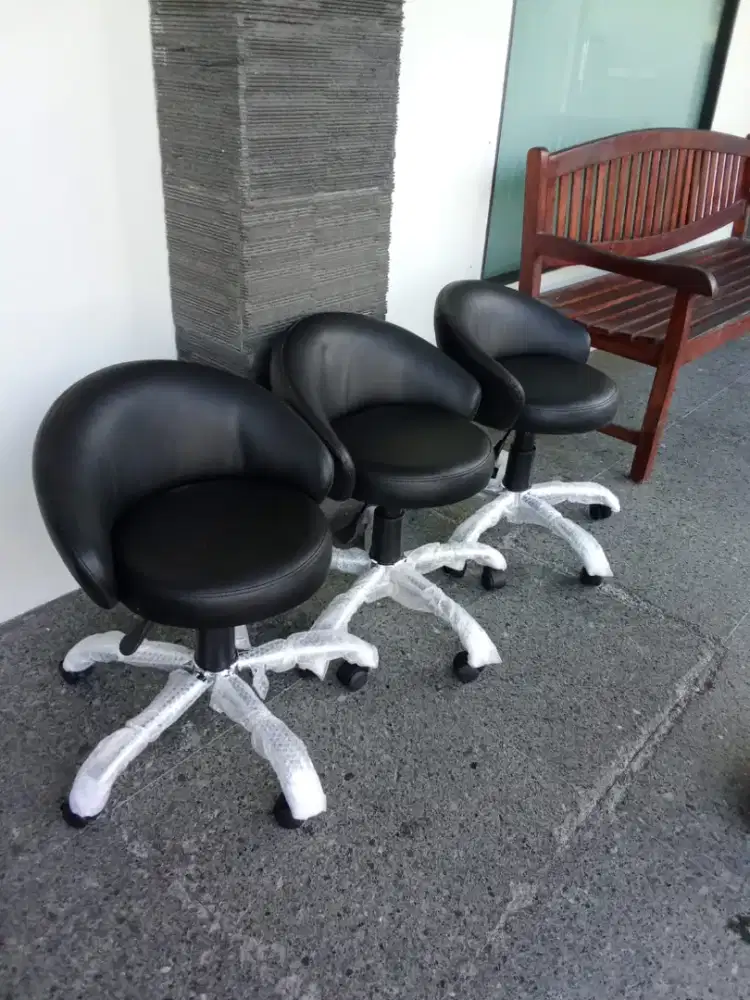 KP 005 Cakar Besi Crom / Kursi Salon / Kursi Putar