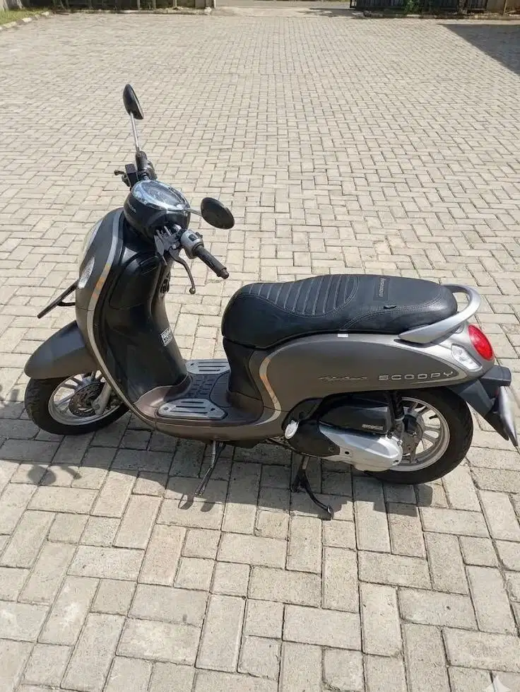 Scoopy Stylish Brown 2021 Plat Baru Tangan Pertama Service Rutin