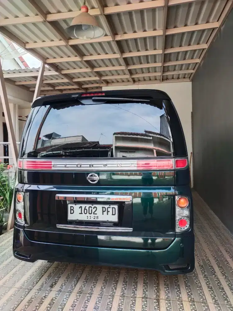 Jual mobil Nissan Elgrand e51 2008