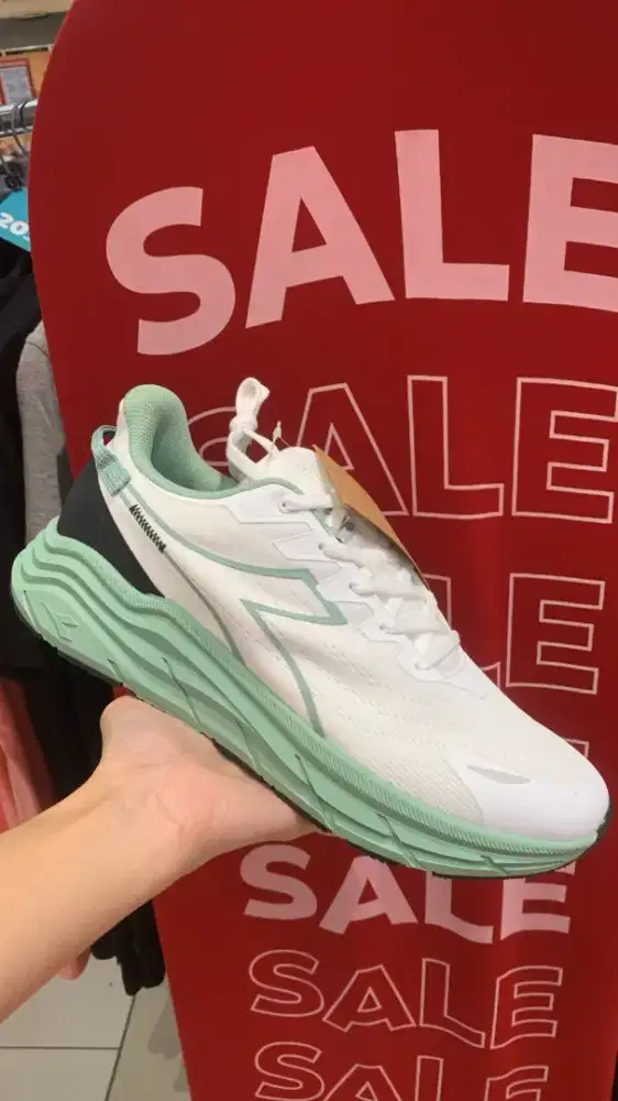 Sepatu diadora run sizs 41 murah