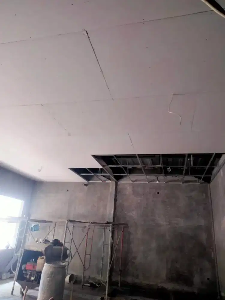 Tukang dan mandor bangunan