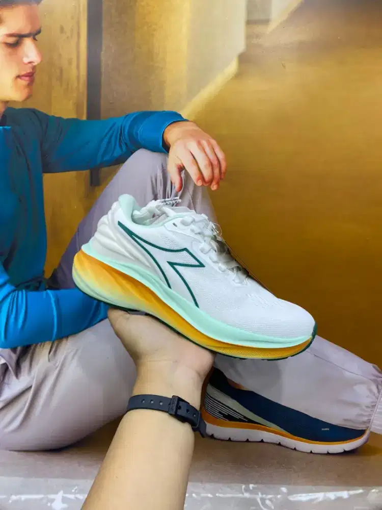 Sepatu putuh diadora run size 38 murah