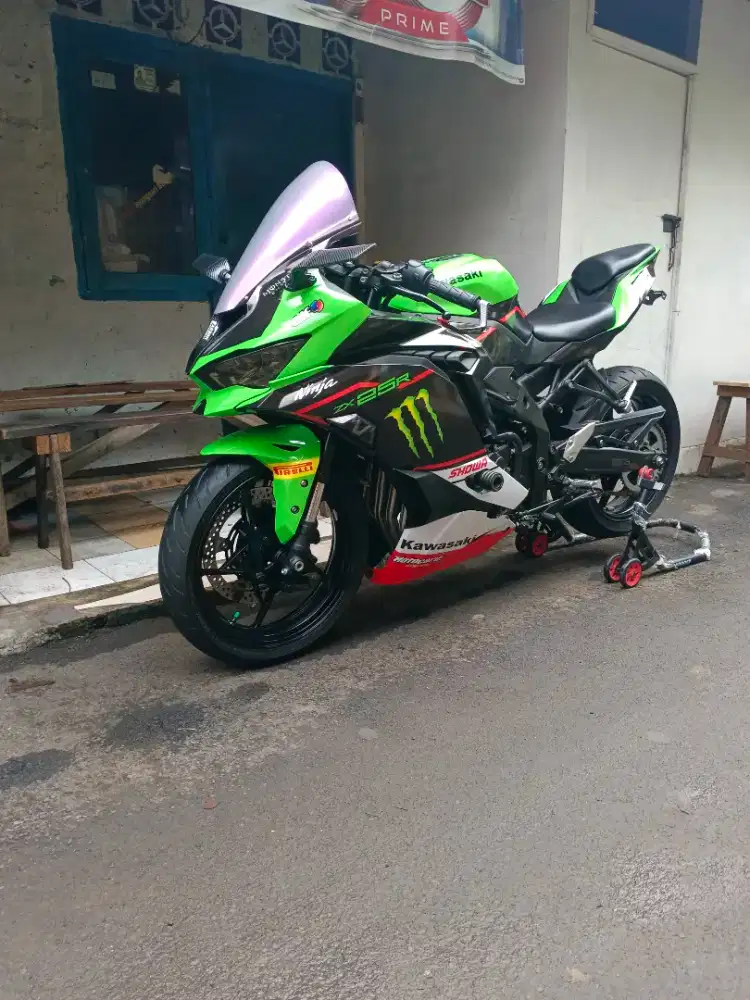 Kawasaki ninja zx25r