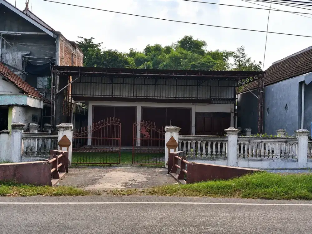 Disewakan Rumah Luas di Kwaron, Diwek – Cocok Hunian & Usaha
