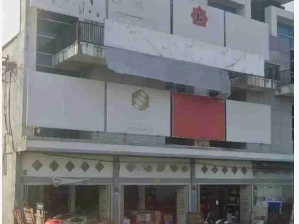 RUKO STRATEGIS 3 PINTU DI HR SOEBRANTAS, DEKAT KAMPUS & RS
