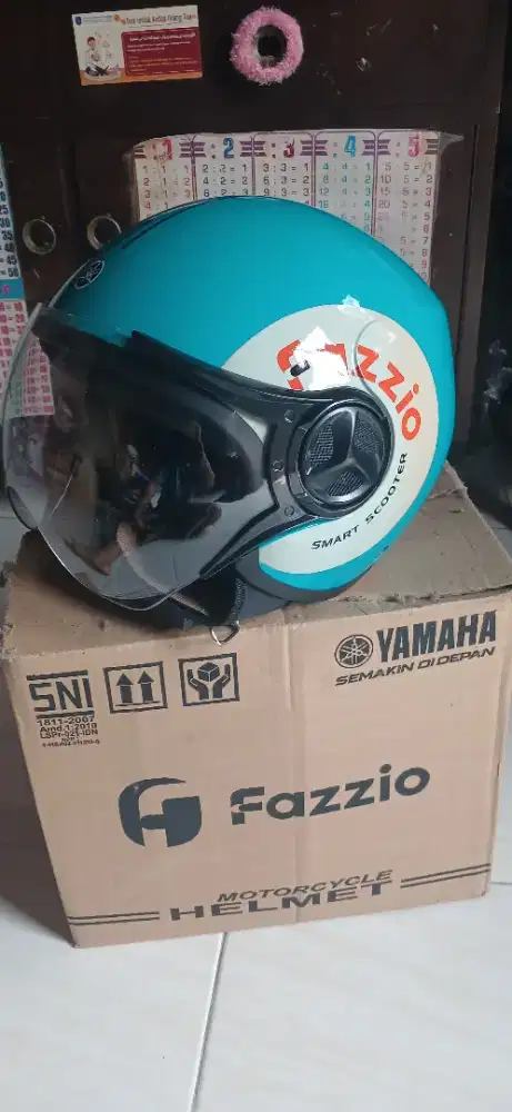 Helm bawaan fazzio