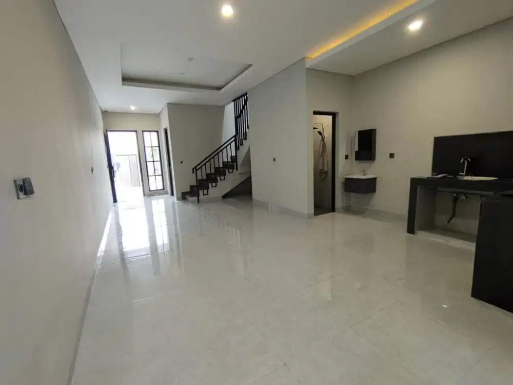Rumah Brand New 2 Lantai Lokasi Kavling DKI Meruya Selatan Jakarta Barat