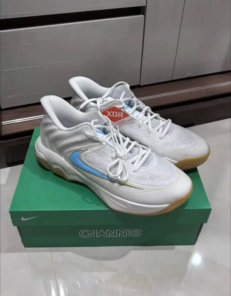 NIKE GIANNIS IMMORTALITY 4 EP BASKETBALL FOR SALE!!!