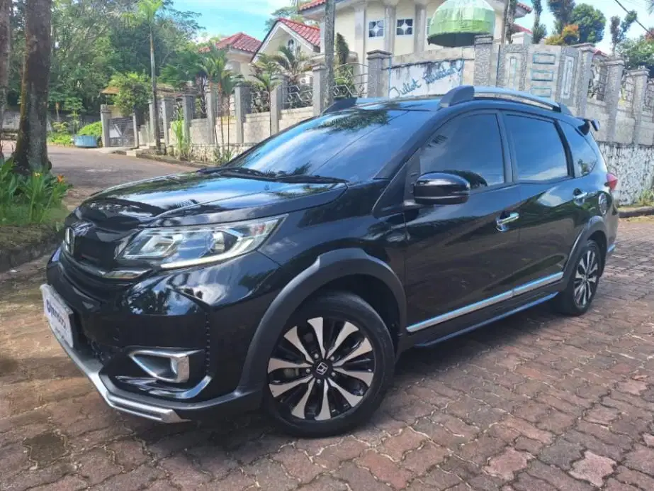 Low Km Honda BR-V 1.5 Prestige Bensin-AT 2021 KTYF