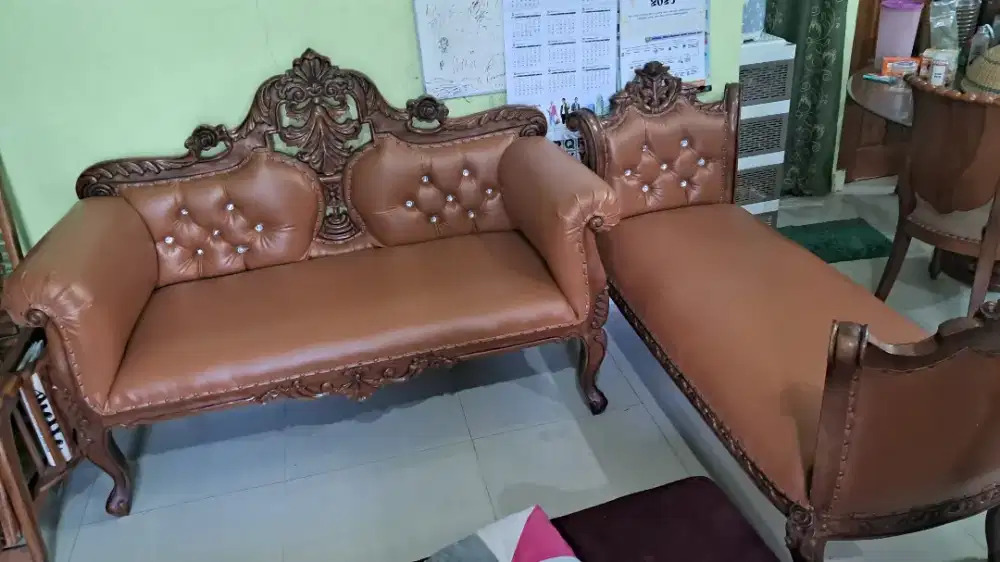 Jual 2 sofa/kursi Jati Jepara Asli, borongan.