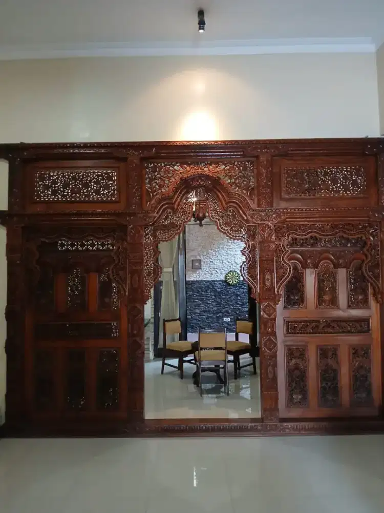 Rumah Tembalang sangat istimewa kawasan elit dikota semarang