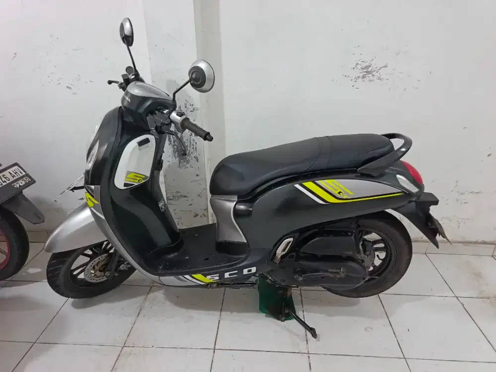 Jual beli scoopy th 2022 samping kompelik Andika hairi motor bjm