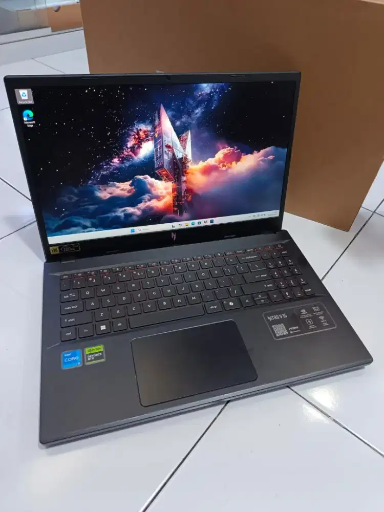 ACER NITRO V15 RTX 5050 RAM 16gb