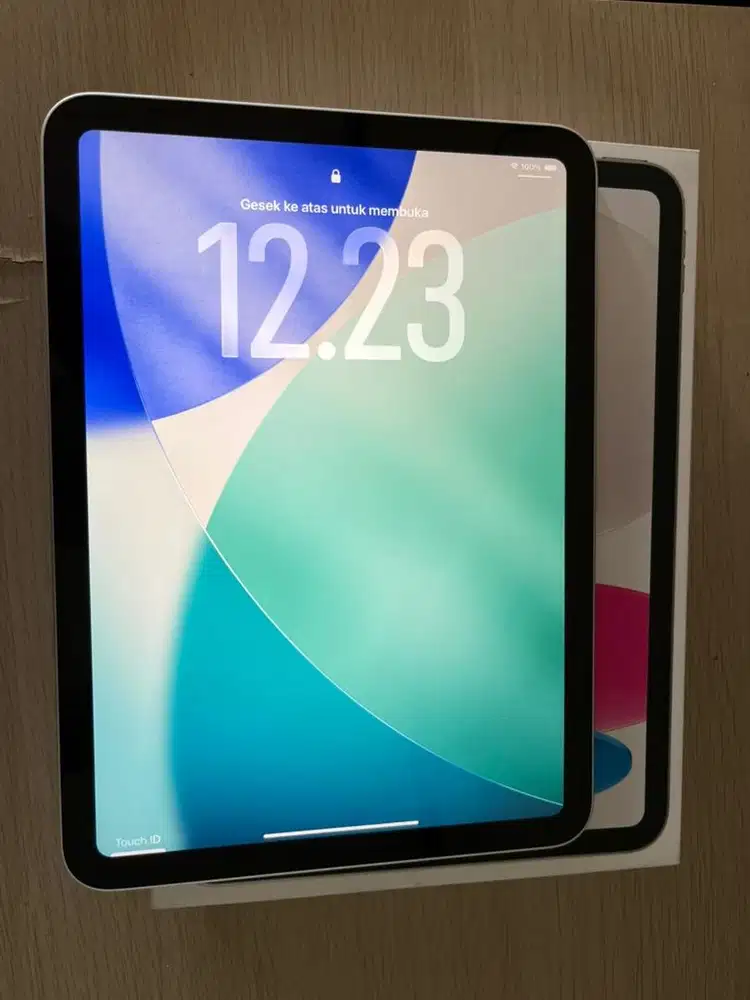 iPad 11 A16 WiFi 128GB Silver Fullset iBox Mulus Like New