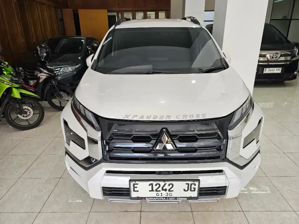 Mitsubishi xpander cross 1.5 manual 2024 putih, km 4rb, full orsnl.