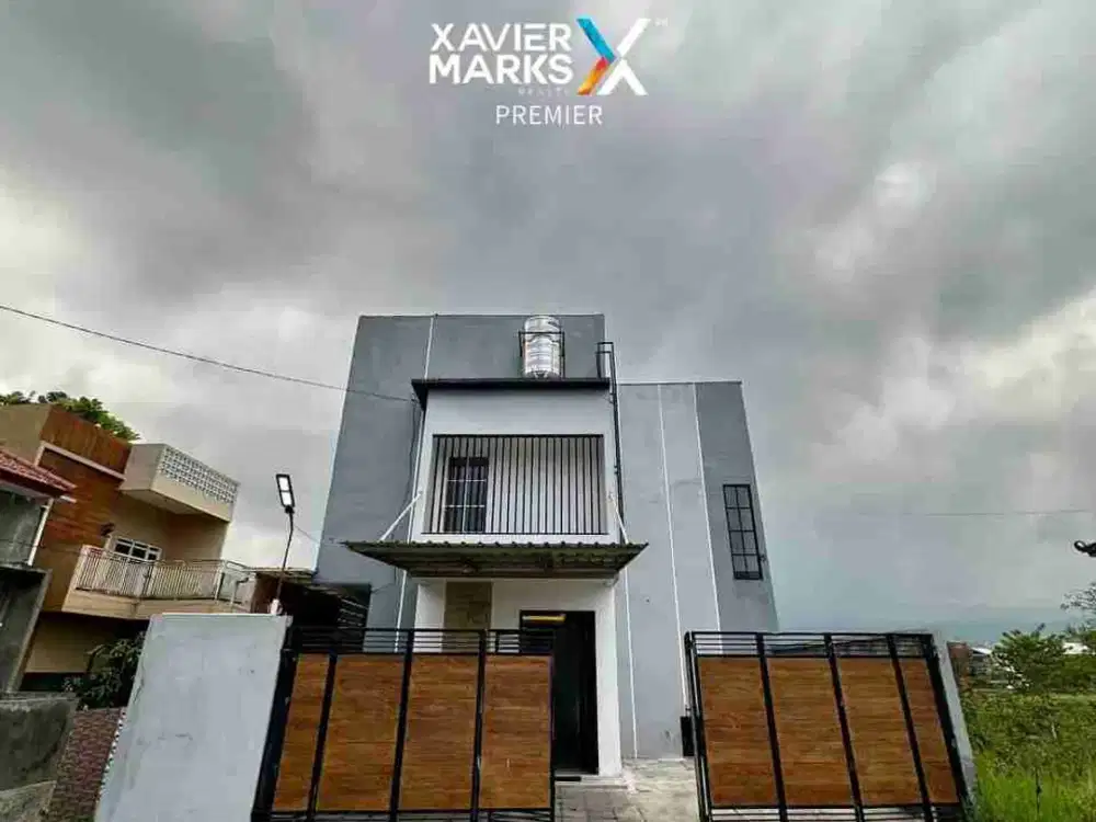 villa furnish dengan private pool dekat alun-alun kota batu